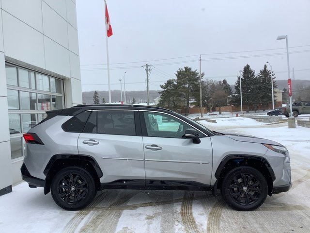 2022 Toyota RAV4 Hybrid XSE-3