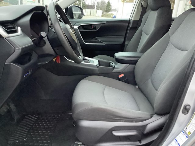 2022 Toyota RAV4 LE-3