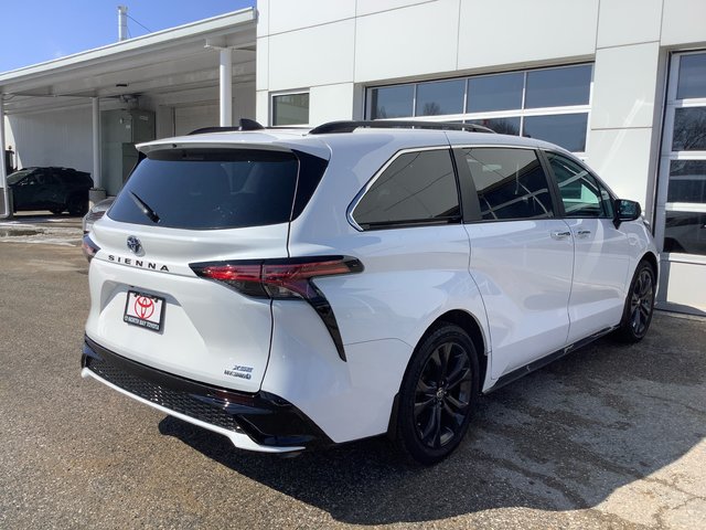 2023 Toyota SIENNA-6