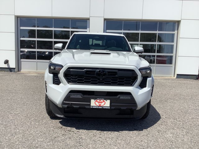 26 Toyota TACOMA 4X4-0