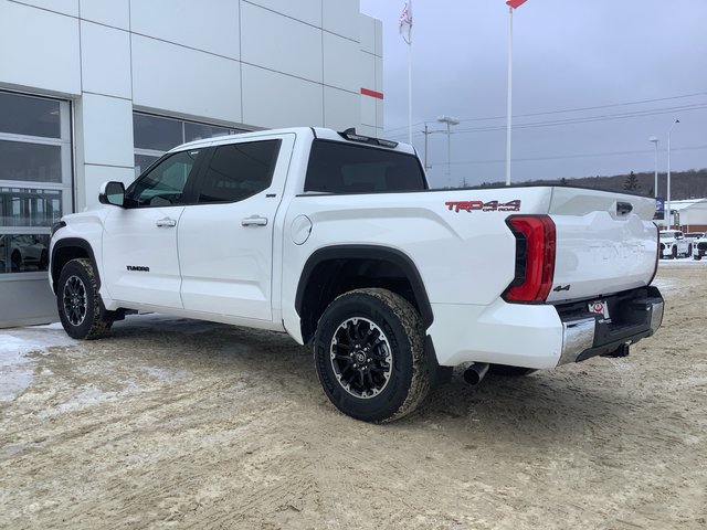 25 Toyota TUNDRA 4X4 SR-6