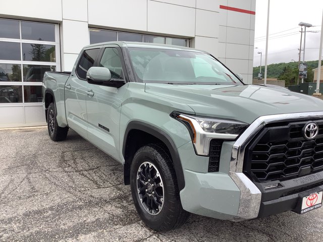 2025 Toyota TUNDRA SR5-2