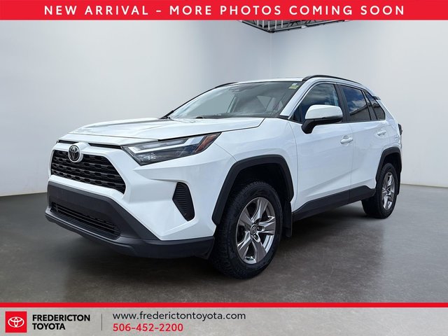 2022 Toyota RAV4 STANDARD PACKAGE