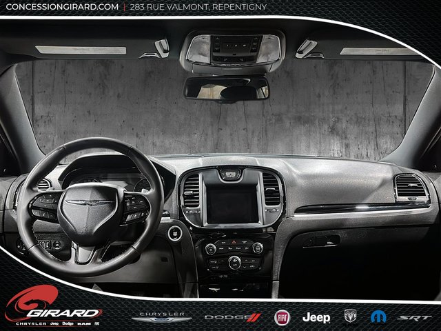 Chrysler 300 S 2023-13