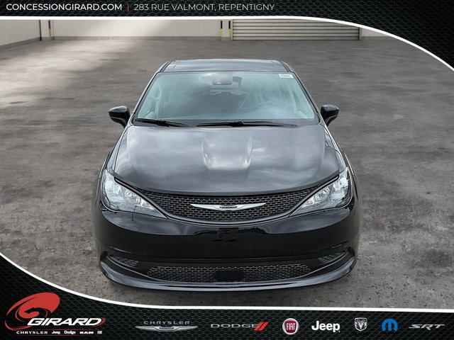 Chrysler Grand Caravan SXT 2024-1