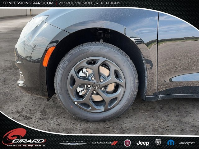 Chrysler Grand Caravan SXT 2024-8