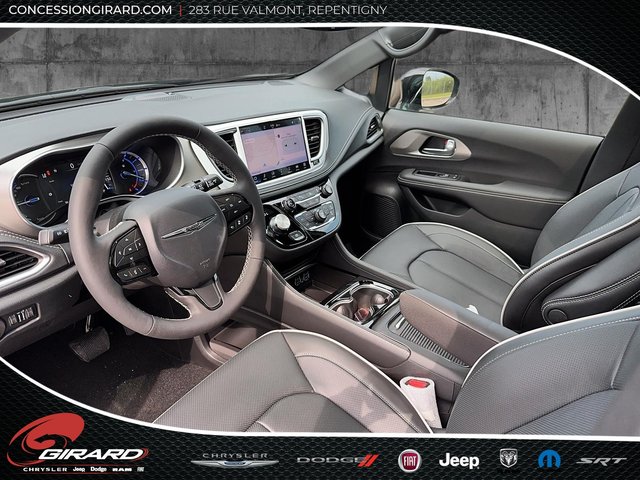 Chrysler Pacifica Hybrid PINNACLE 2024-10