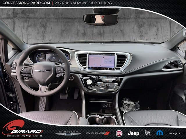 Chrysler Pacifica Hybrid PINNACLE 2024-15