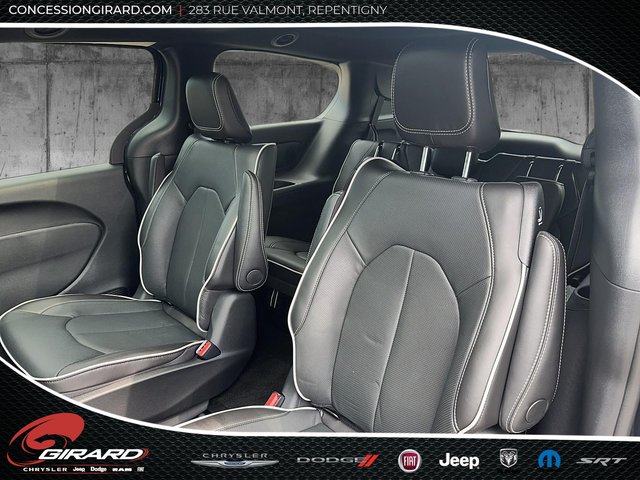 Chrysler Pacifica Hybrid PINNACLE 2024-14