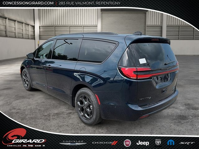 Chrysler Pacifica Hybrid PINNACLE 2024-6