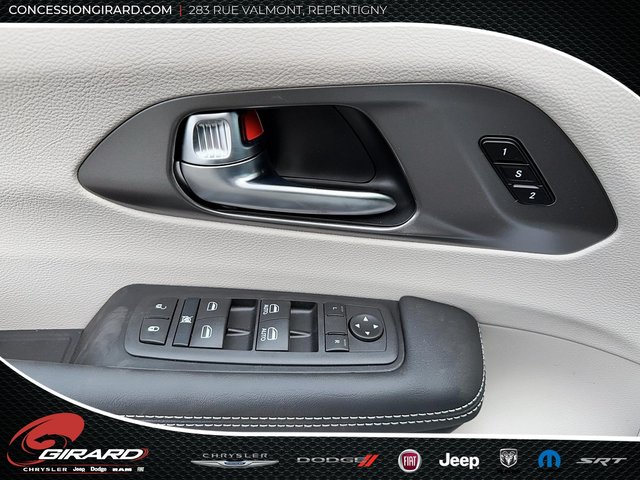 Chrysler Pacifica Hybrid ROAD TRIPPER 2024-11