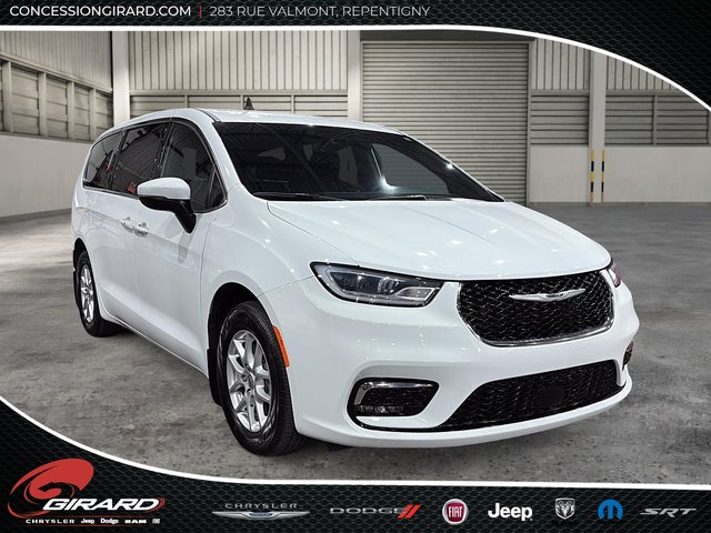 Chrysler Pacifica Touring 2023-2