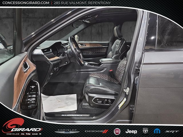 Jeep Grand Cherokee L Summit 2023-11