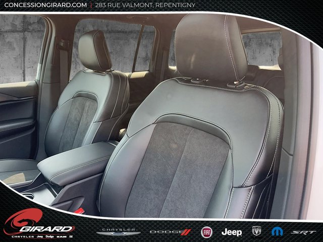 Jeep Grand Cherokee LAREDO ALTITUDE 2025-10