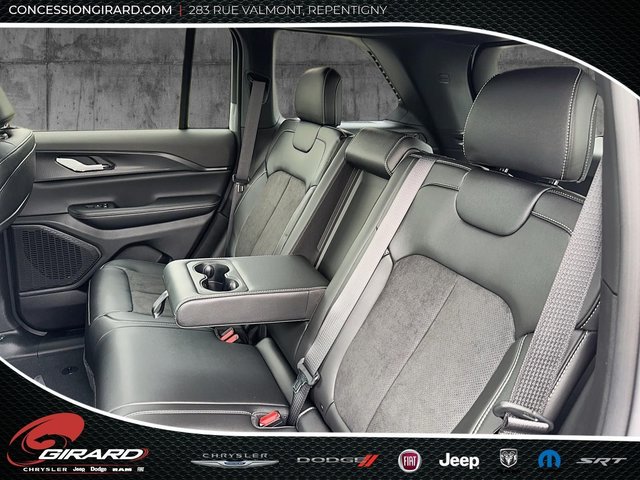 2025 Jeep Grand Cherokee LAREDO ALTITUDE-17