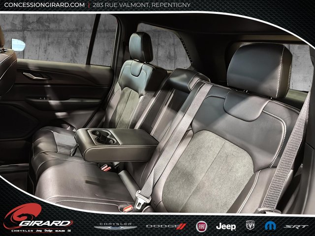 Jeep Grand Cherokee LAREDO ALTITUDE 2025-10