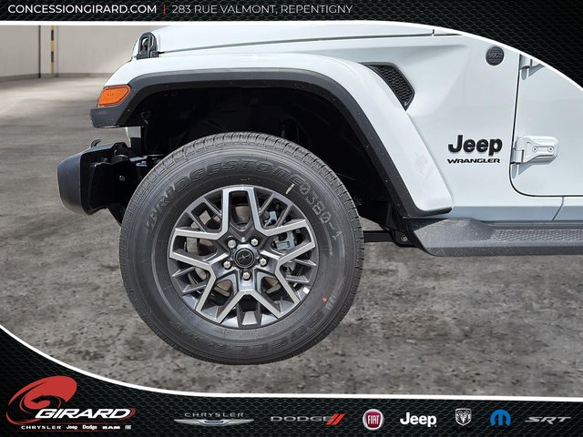 Jeep Wrangler 4-Door SAHARA 2025-8