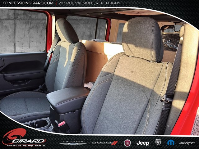 2025 Jeep Wrangler 4-Door WILLYS-10