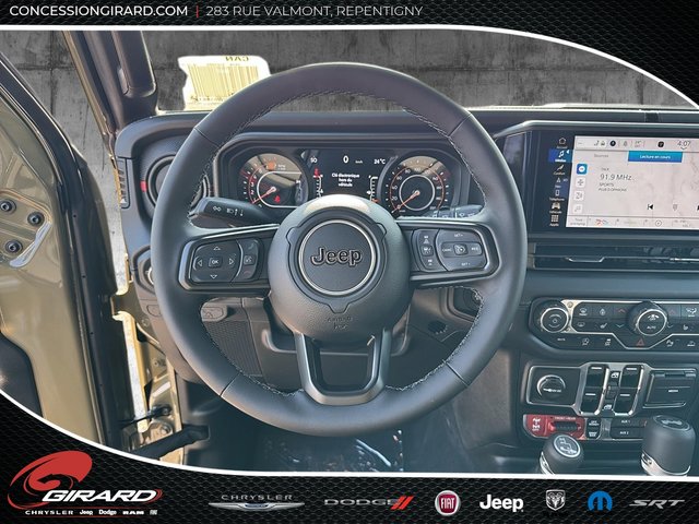 Jeep Wrangler 4-Door RUBICON 2025-13