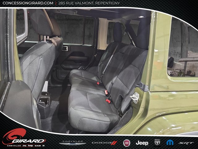 Jeep Wrangler Unlimited Sahara 2022-12