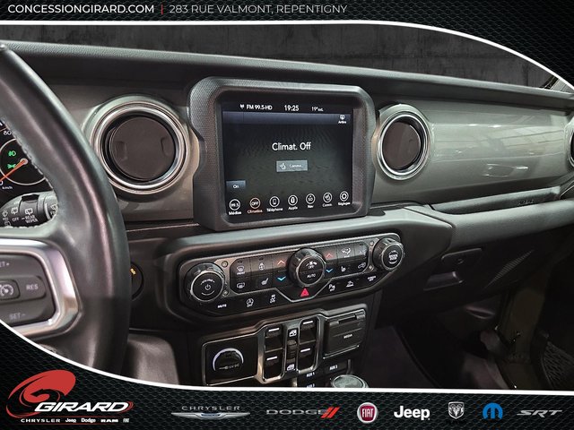 Jeep Wrangler Unlimited Sahara 2022-21