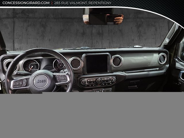 Jeep Wrangler Unlimited Sahara 2022-13