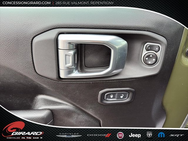Jeep Wrangler Sport Altitude 2023-14