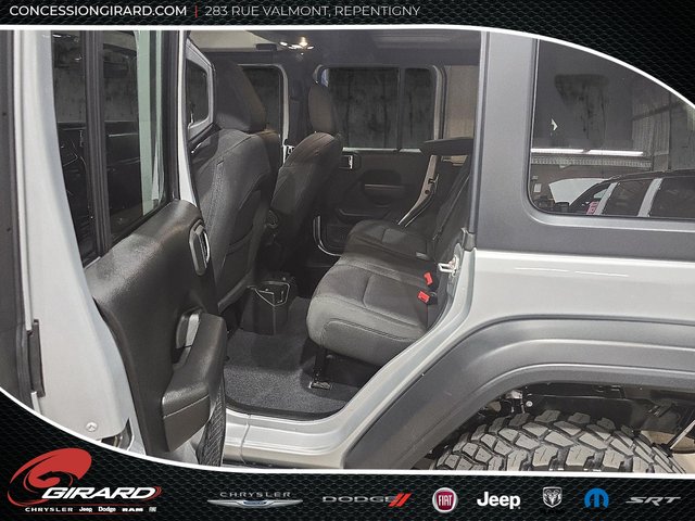 Jeep Wrangler Unlimited Willys 2023-11