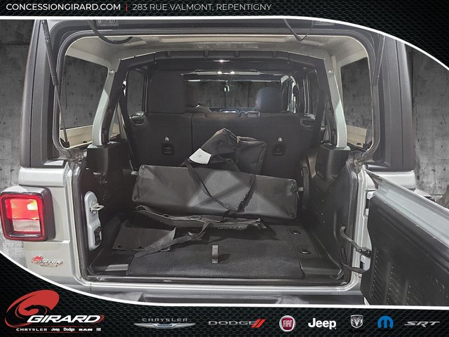 Jeep Wrangler Unlimited Willys 2023-7