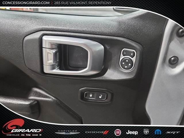 Jeep Wrangler Unlimited Willys 2023-13