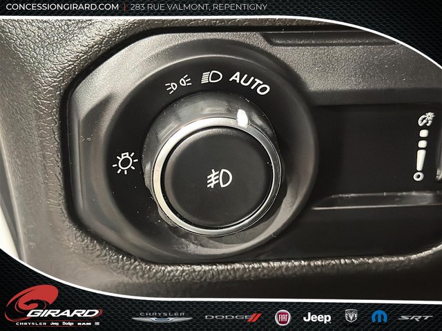 Jeep Wrangler Sahara Altitude 2023-19