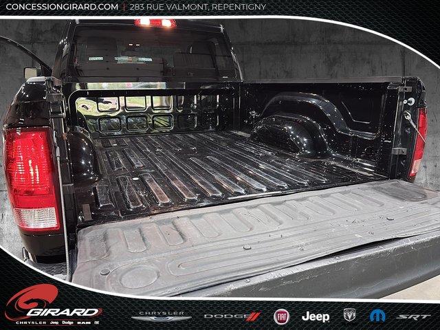 2022 Ram 1500 Classic Express-22