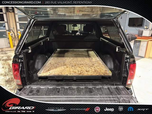 2022 Ram 1500 Classic SLT-22