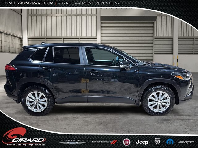 Toyota Corolla Cross LE 2023-3