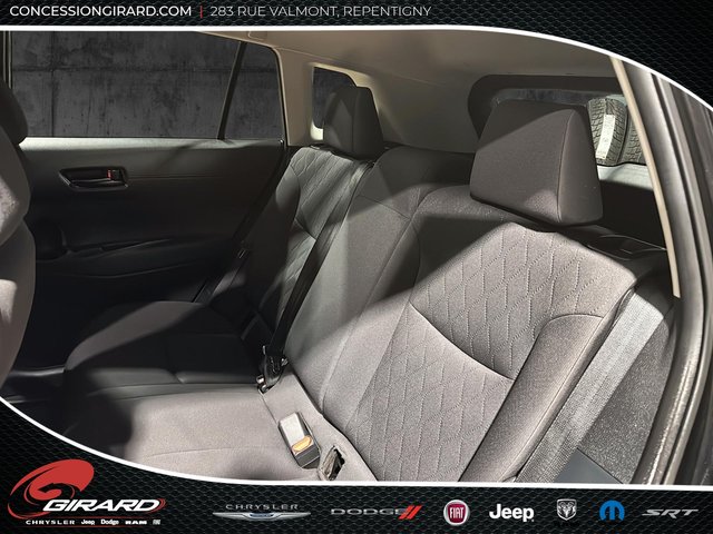 Toyota Corolla Cross LE 2023-12