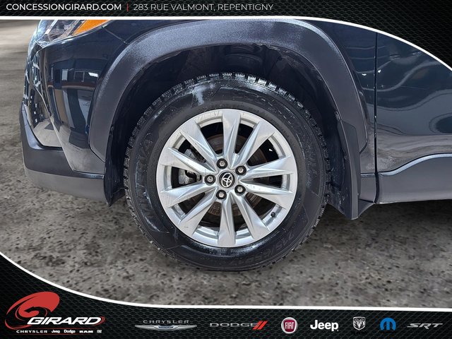 Toyota Corolla Cross LE 2023-9