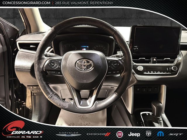 Toyota Corolla Cross LE 2023-15
