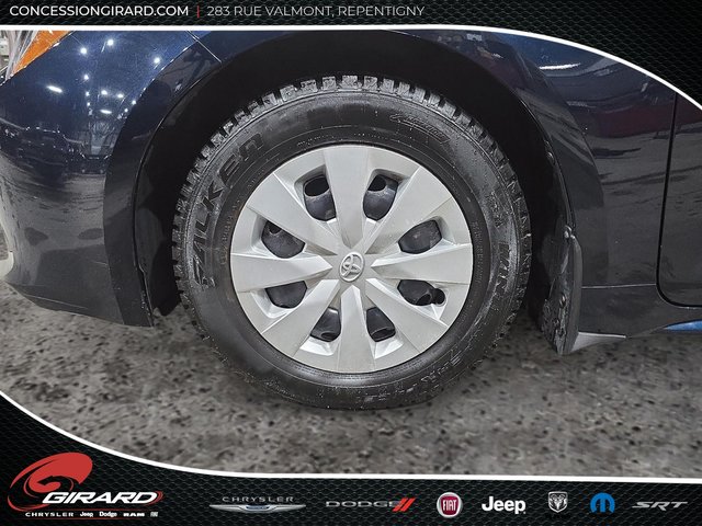 Toyota Corolla Hatchback S CVT 2022-9