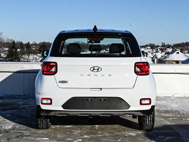 Hyundai Venue Essential 2022-5