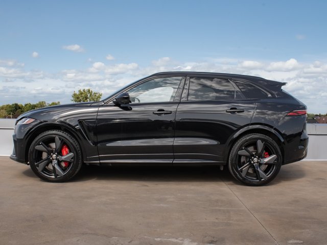 Jaguar F-PACE P550 SVR 2021-2