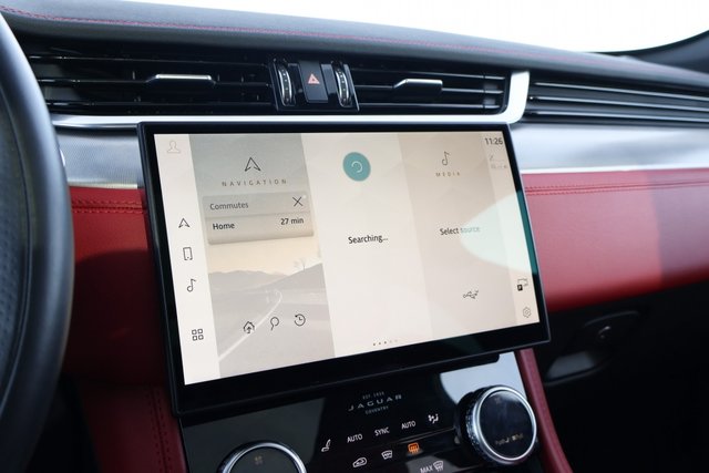 2023 Jaguar F-PACE R-Dynamic S-7