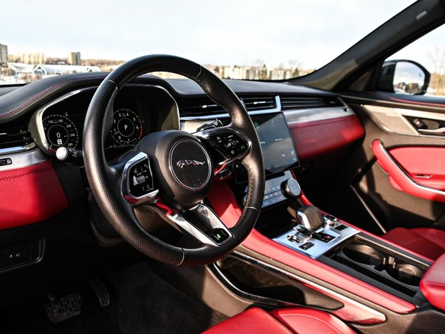 2023 Jaguar F-PACE R-Dynamic S-2