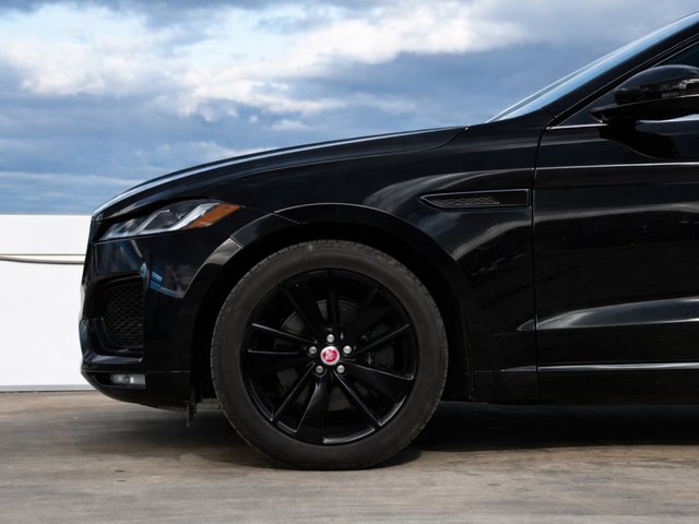 2023 Jaguar F-PACE R-Dynamic S-7