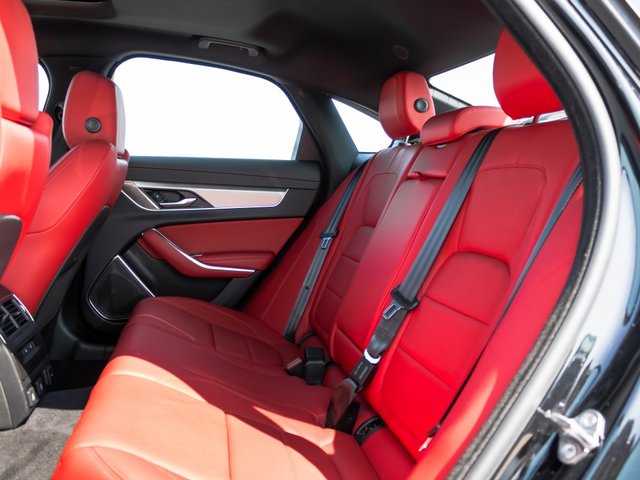 Jaguar XF R-Dynamic SE 2024-3