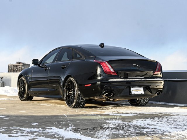 2019 Jaguar XJ R-Sport-1