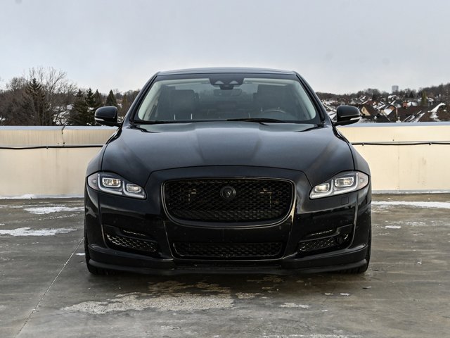 2019 Jaguar XJ R-Sport-6