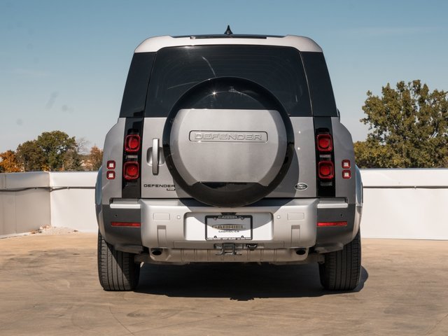 Land Rover Defender SE 2023-5