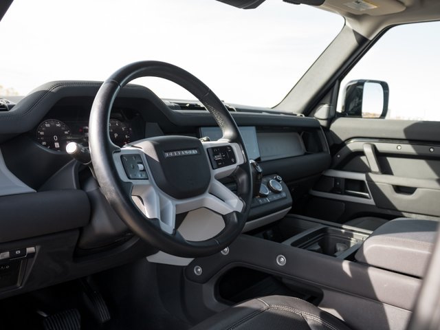 Land Rover Defender S 2023-2