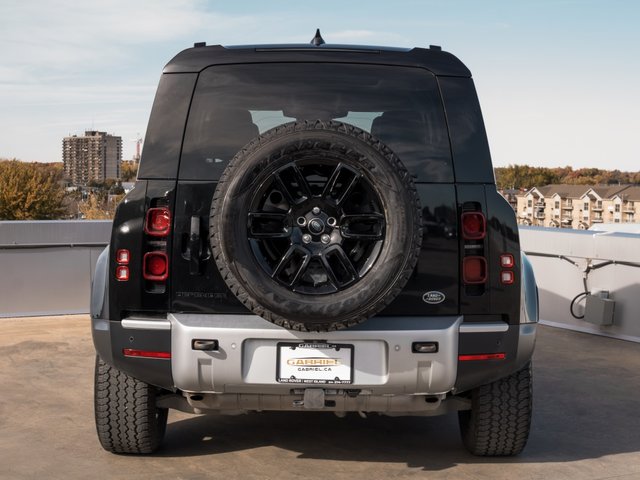 Land Rover Defender S 2023-5