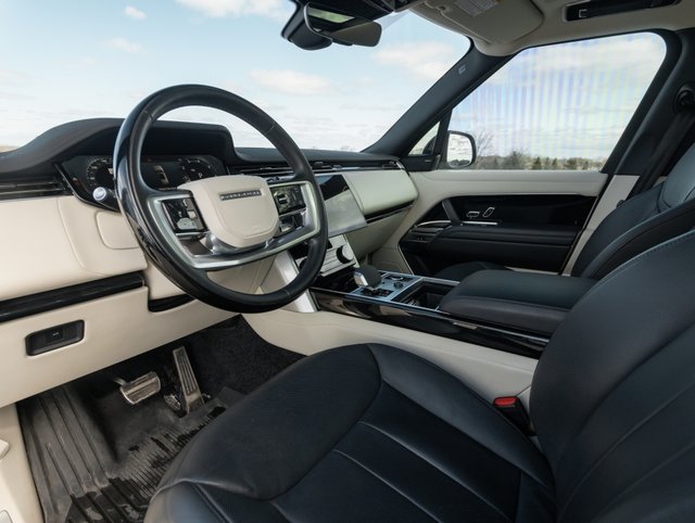 Land Rover Range Rover SE 2023-2